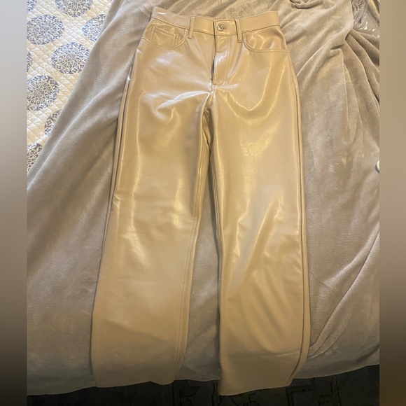 Vegan Leather Cream 90s Ultra High Rise straight leg jean - Picture 2 of 5